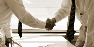 home_main_investors